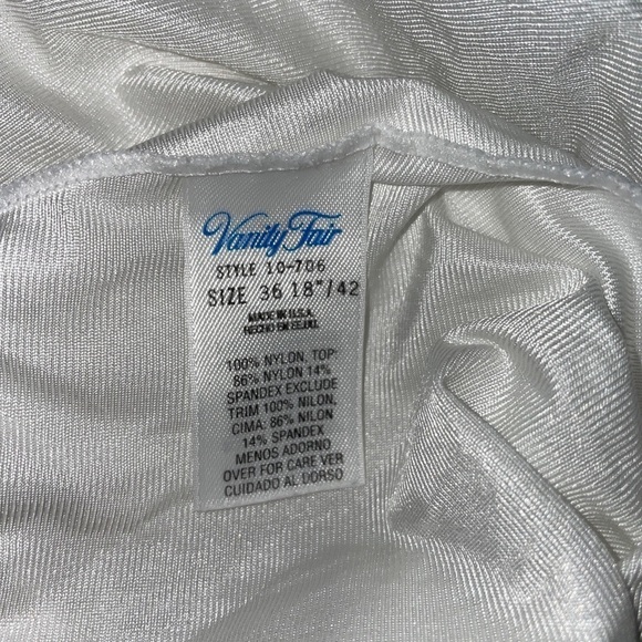 Vanity fair dress slip, knee Legnth - Picture 3 of 3